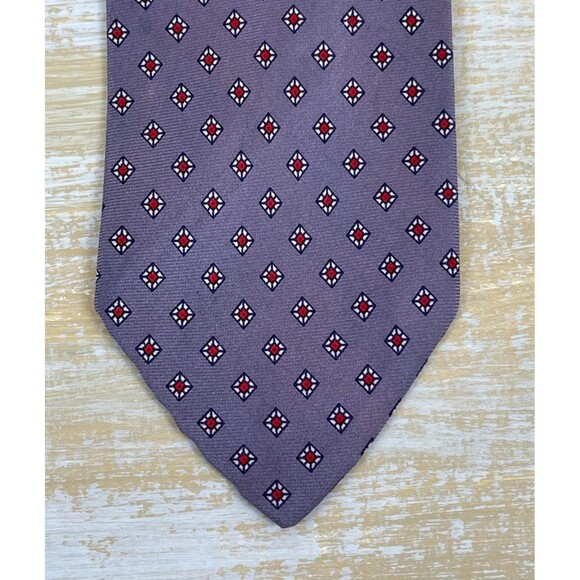 Saks Fifth Avenue Silk Mens Tie Lavender Purple Red White & Blue Diamond Pattern - Picture 2 of 7